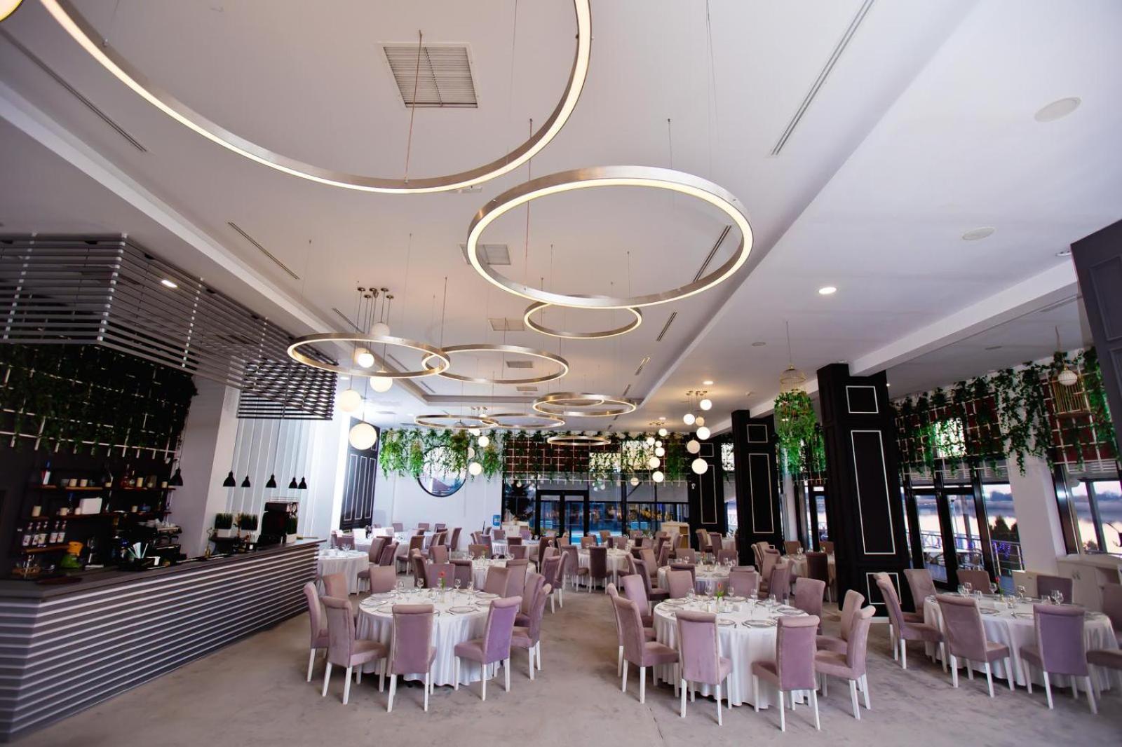 Hotel Evergreen Amara Bagian luar foto
